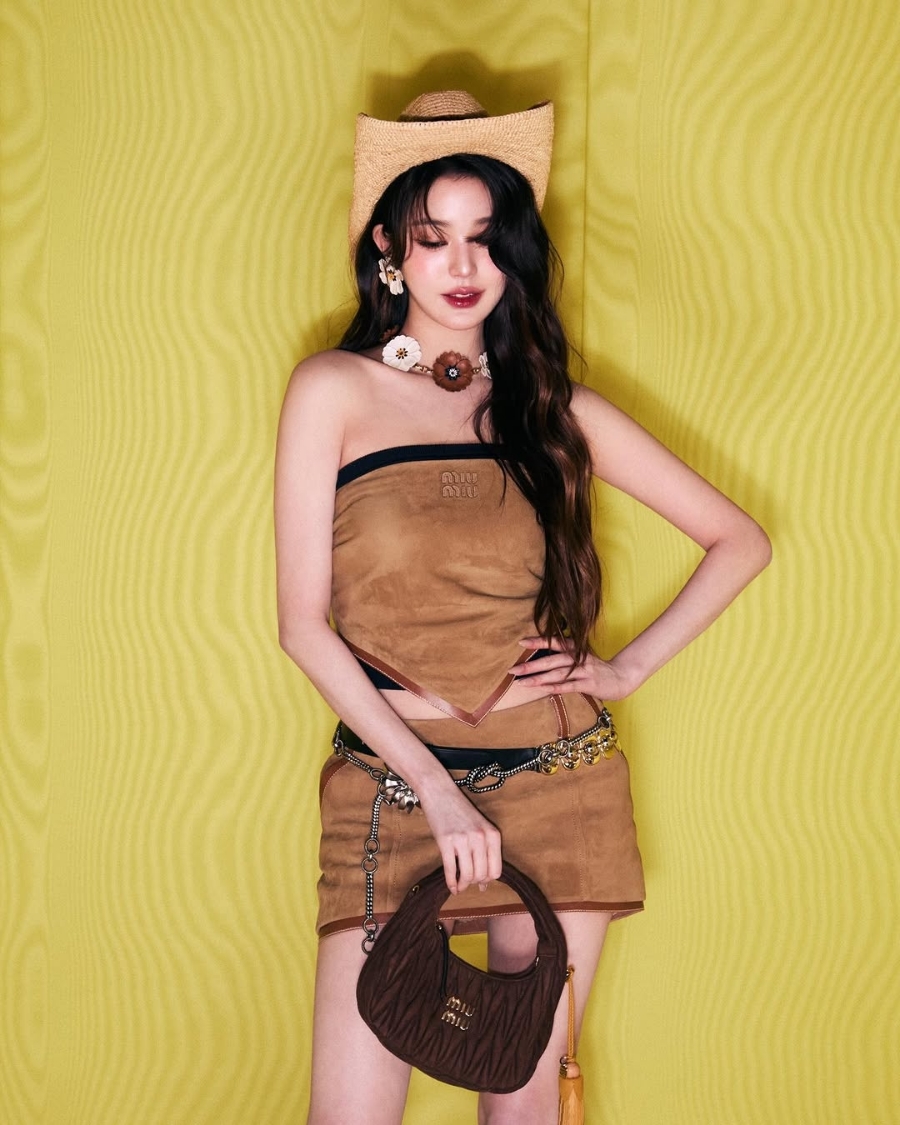 미우미우 이미지