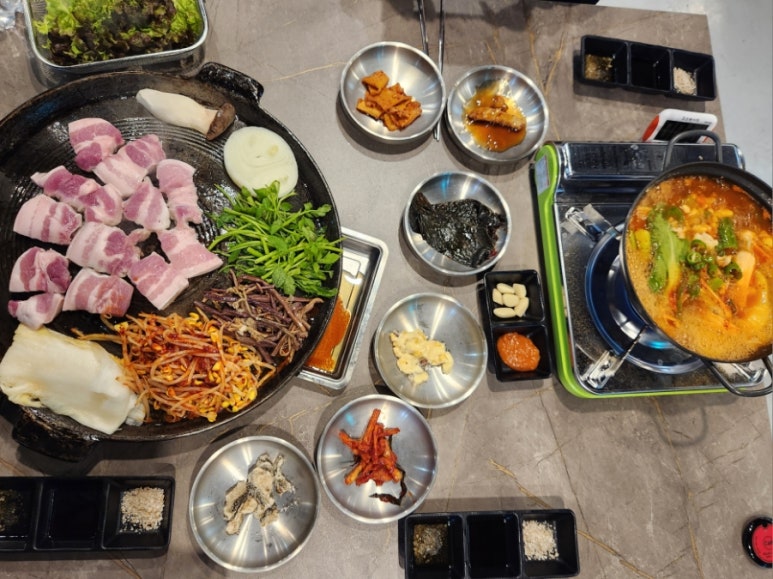 팔공 큰 돼지찌개 이미지