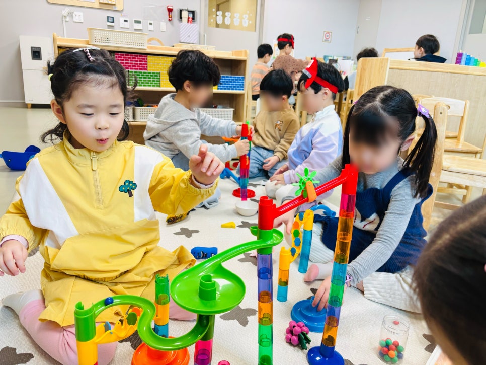 세남매 맘 이미지