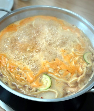 우림칼국수송절점 이미지