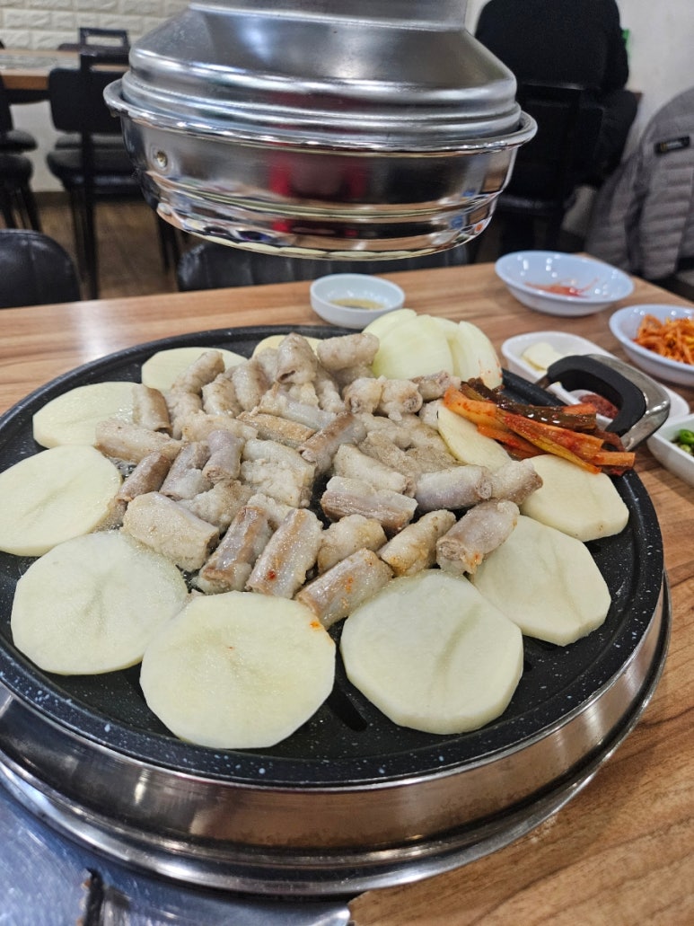두꺼비와곱창 이미지