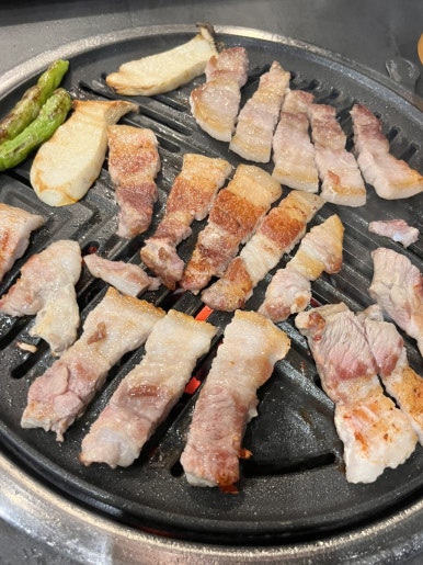 우돈한쌈 이미지