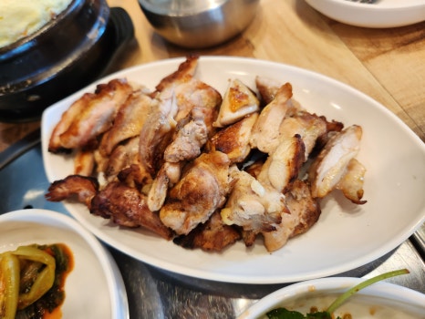 춘천숯불닭갈비 이미지