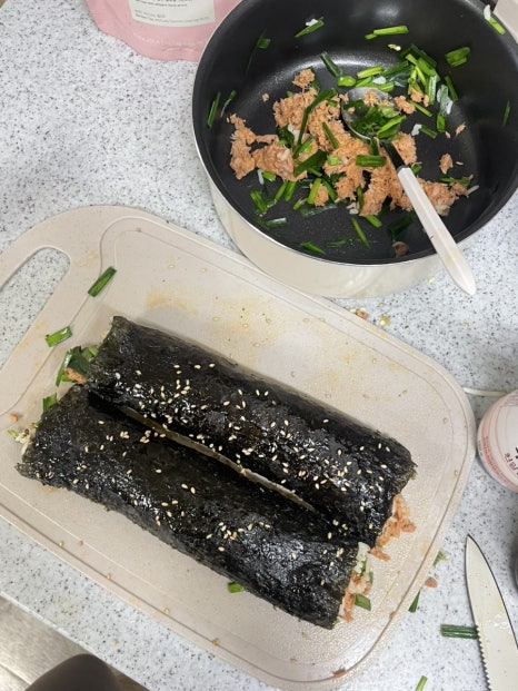 찐진김밥 이미지