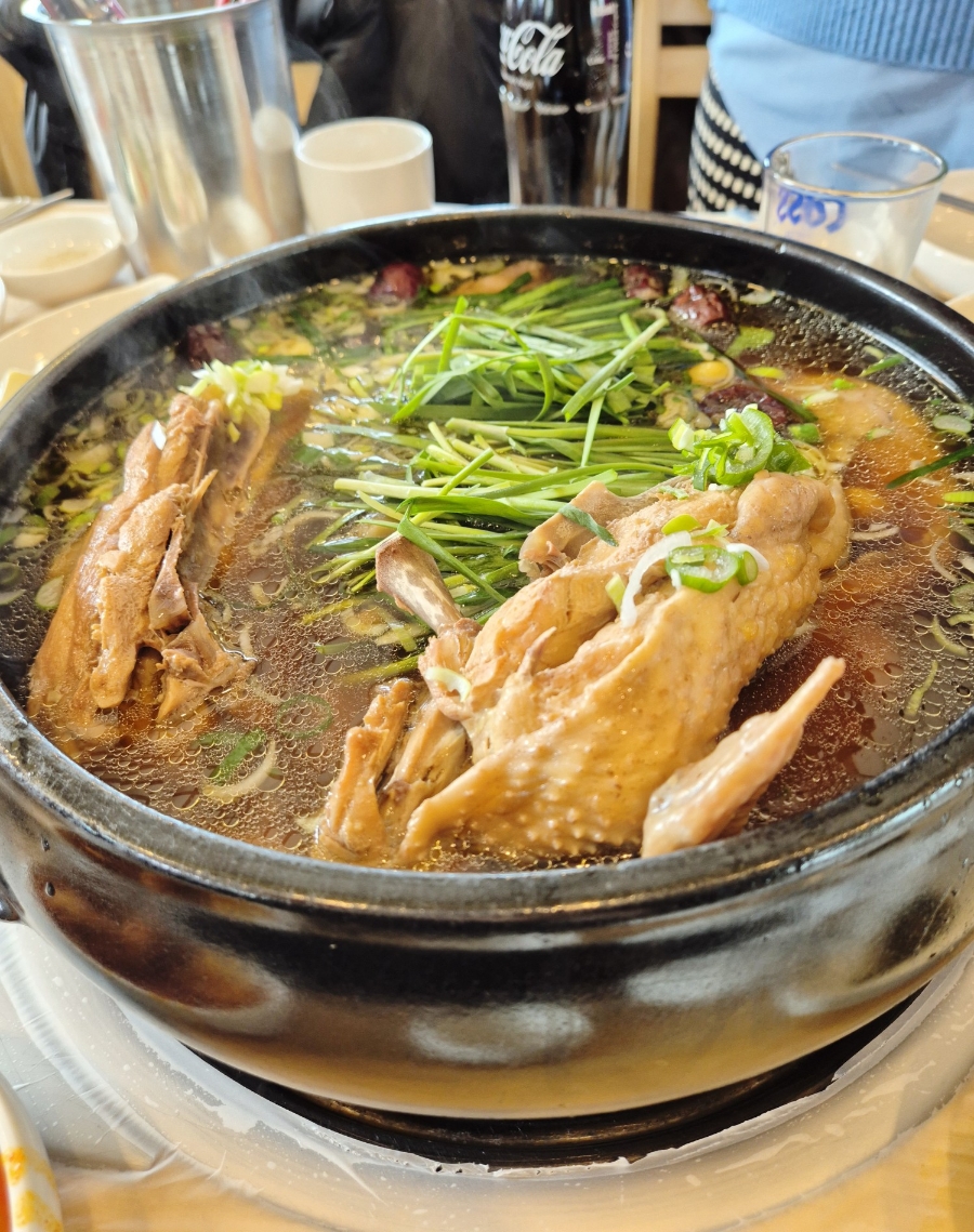 건강한닭한마리 이미지