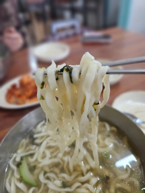 엄마손칼국수 이미지