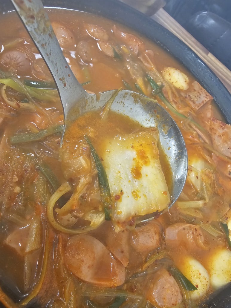 의정부솥뚜껑부대찌개 이미지