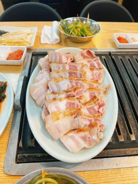 제주똥돼지 이미지