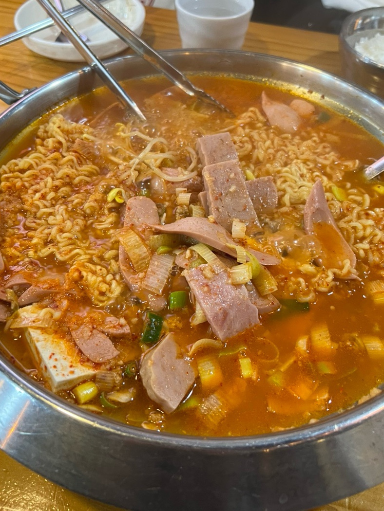 소문난의정부부대찌개춘천시청점 이미지