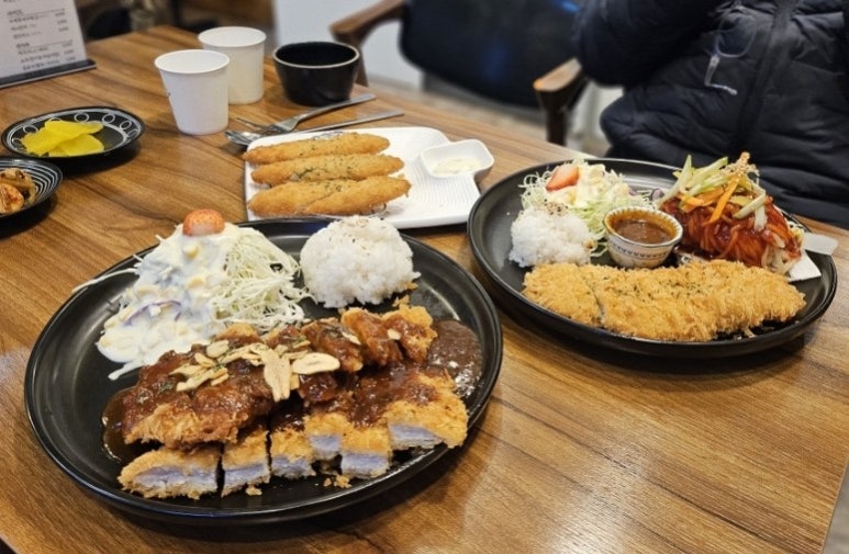 맹호돈까스 이미지