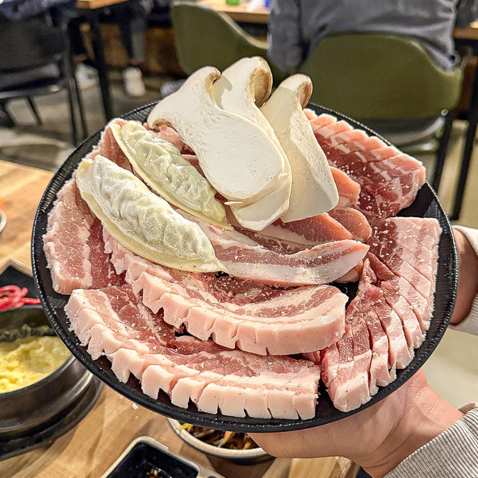 럭키식육 이미지
