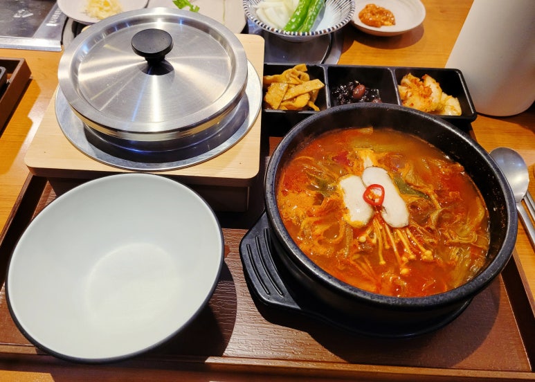 강릉흑염소온담 이미지