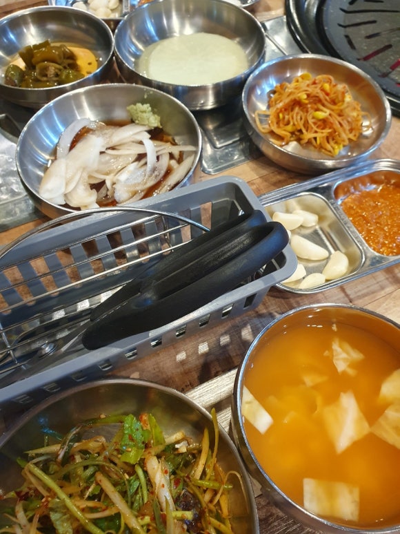 뚱이네삼겹 이미지