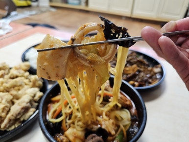 황제쟁반짜장 이미지