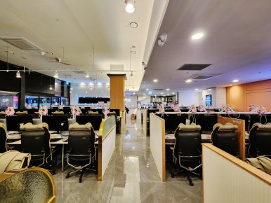 레벨업 PC CAFE 이미지
