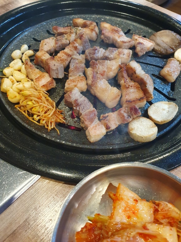 뚱이네삼겹 이미지