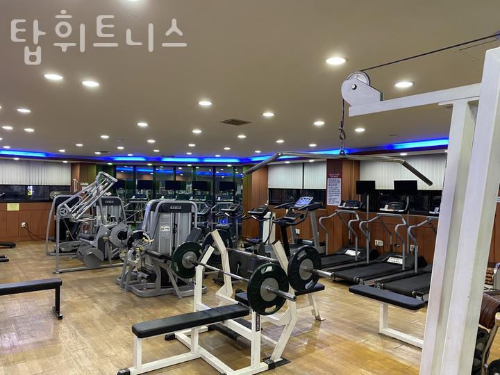 탑휘트니스 이미지