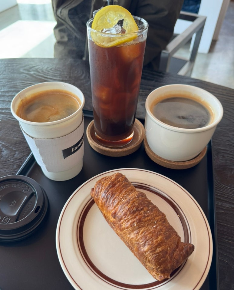 커피n빵 이미지
