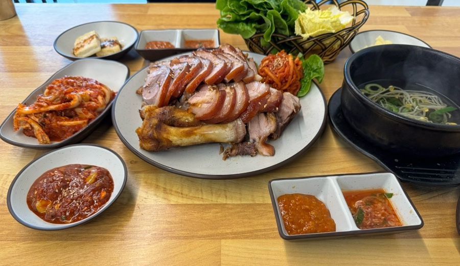 제주장충왕족발 이미지