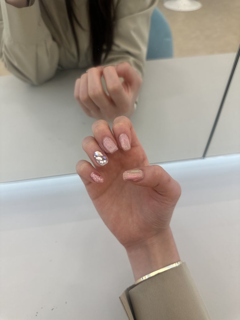 네일피오니 이미지