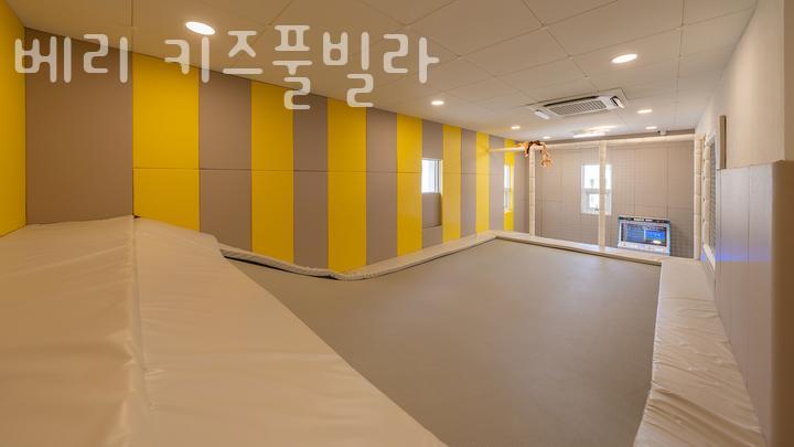 베리키즈풀빌라 이미지