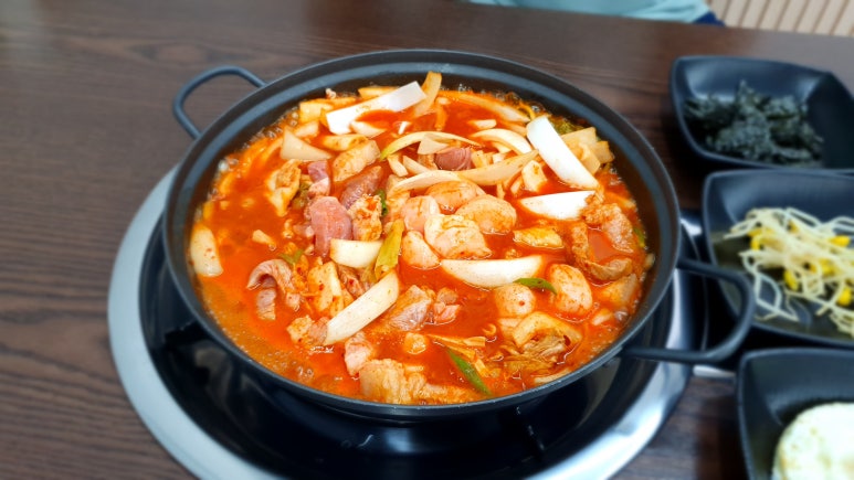 전가네 통돼지볶음 이미지