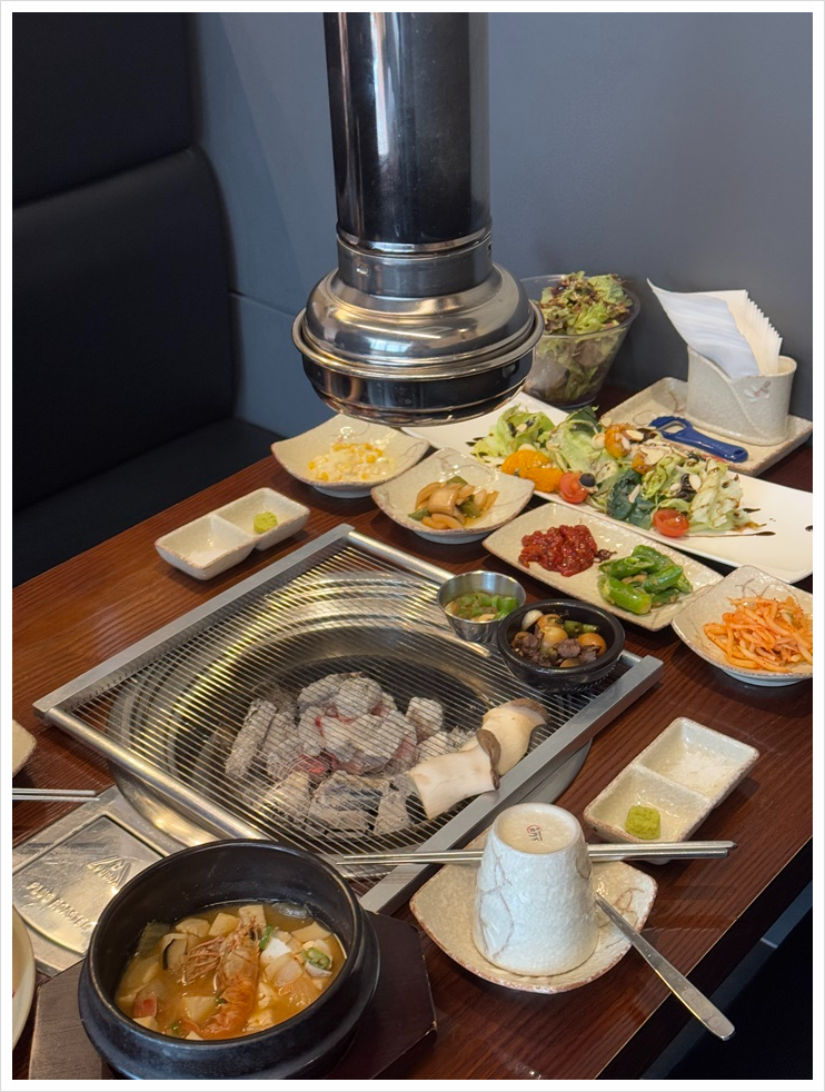 깍뚝집 이미지