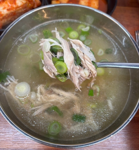 토종닭곰탕 이미지