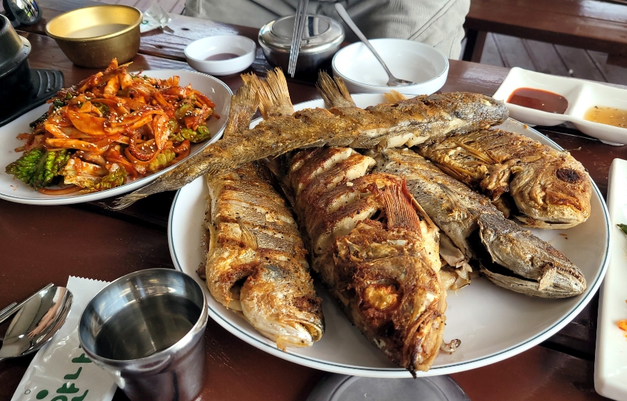 꽃섬식당 이미지