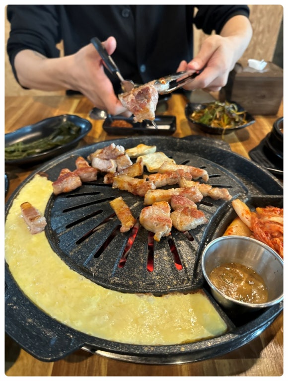 맛돼지 이미지
