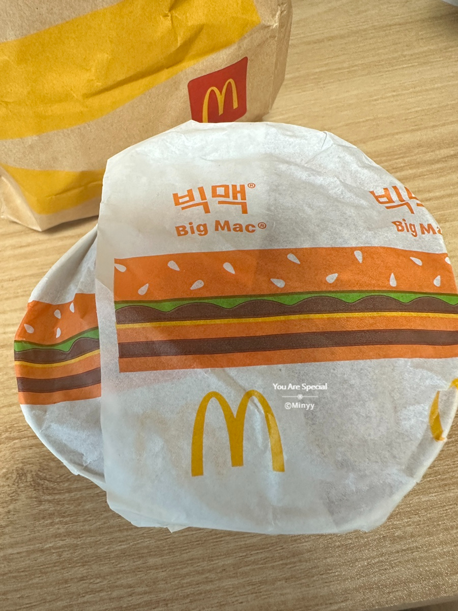 브라이스서점 이미지