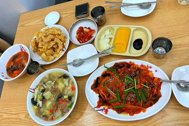 짜장이랑짬뽕이랑 이미지