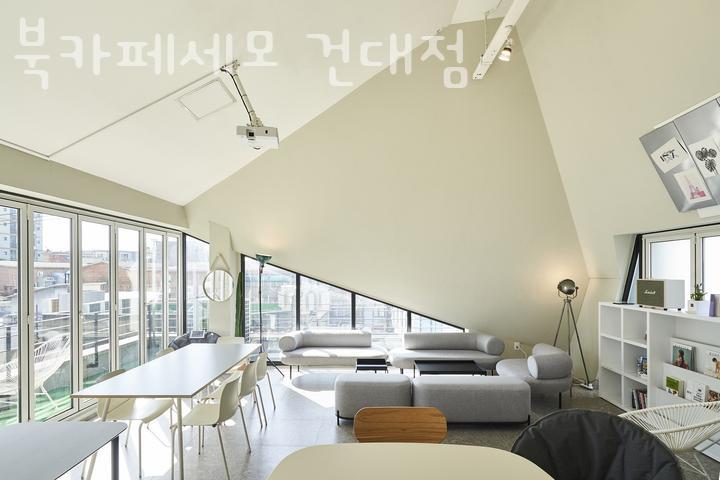 세모커피 이미지