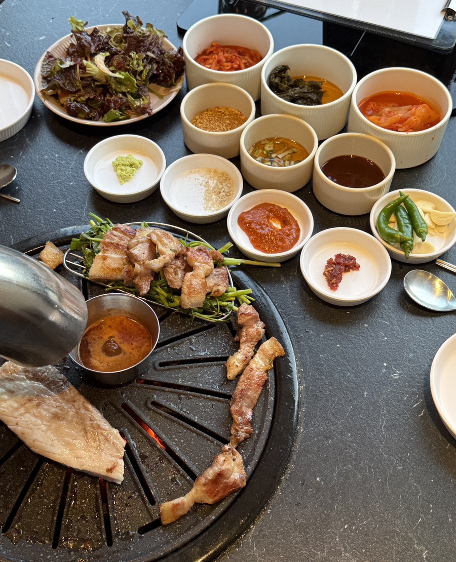 육월애 이미지