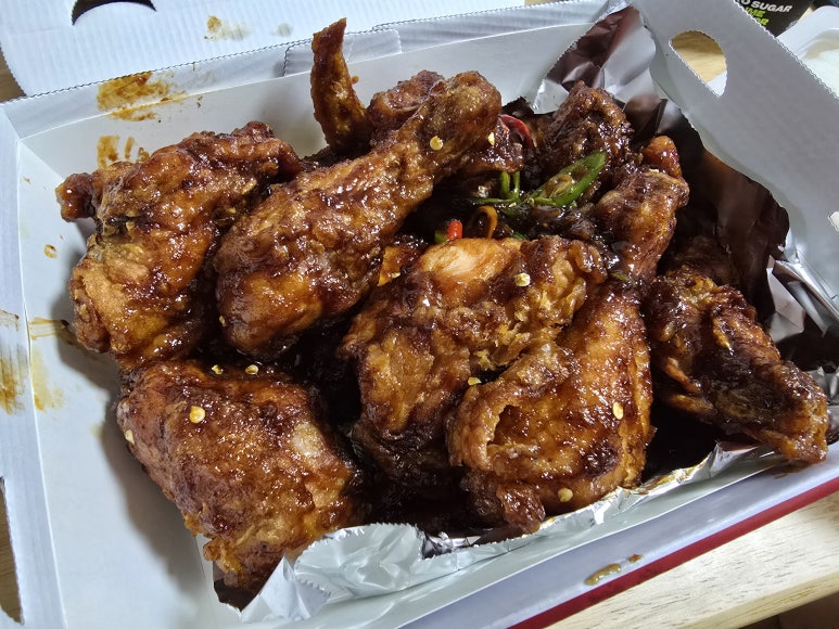 BBQ치킨 이미지
