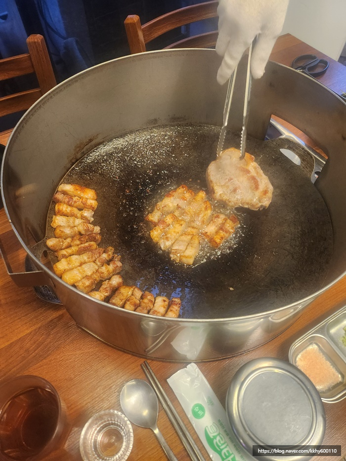 삼솥 이미지