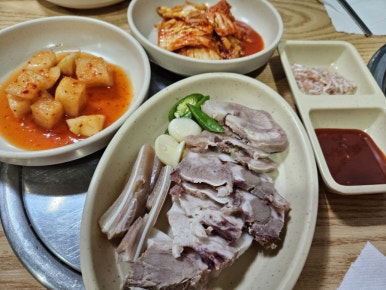 황토방뼈해장국 이미지