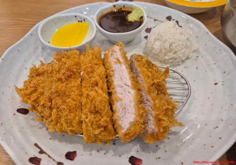 산책손칼국수돈가스 이미지