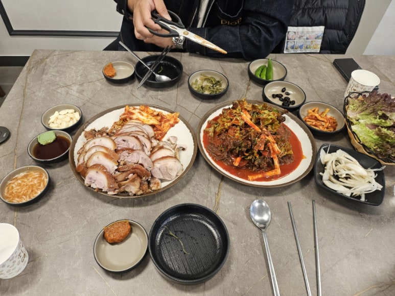 가마솥족발 이미지