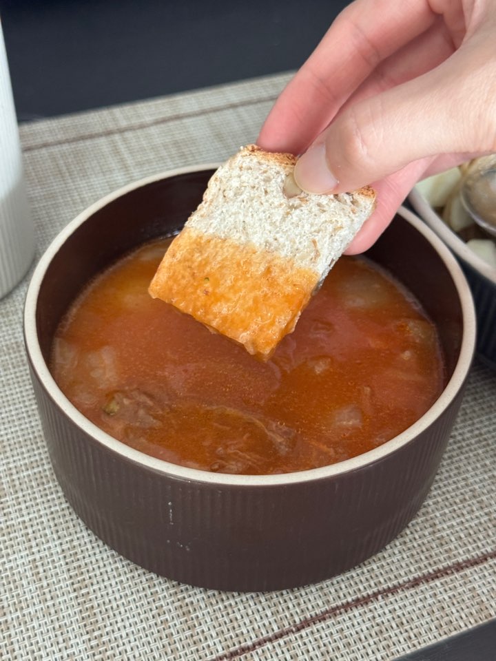 마녀치킨 이미지