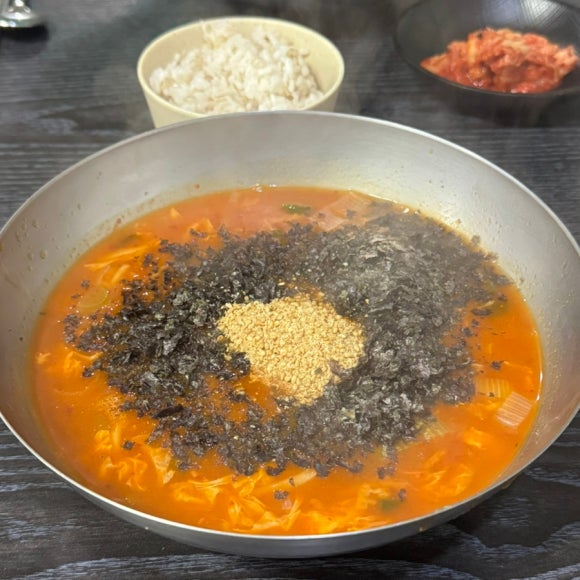 동큐칼국수3000원 이미지