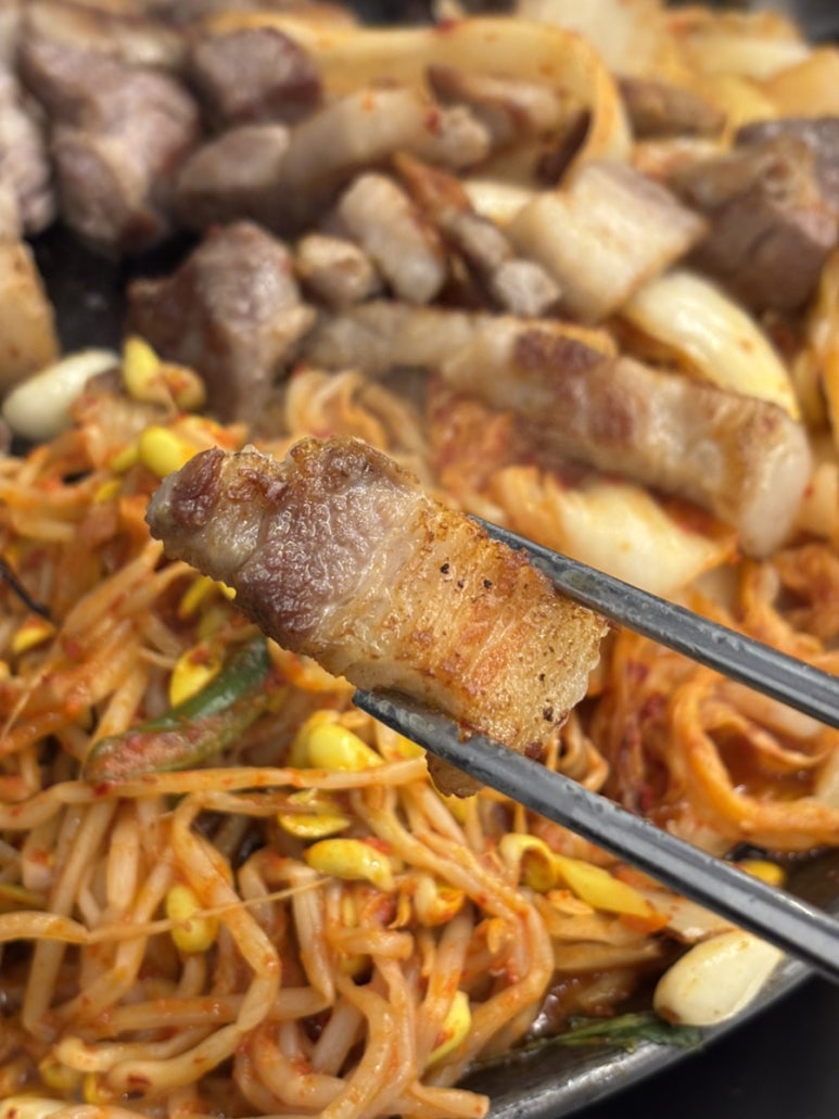 할매 솥뚜껑 삼겹살(망포점) 이미지
