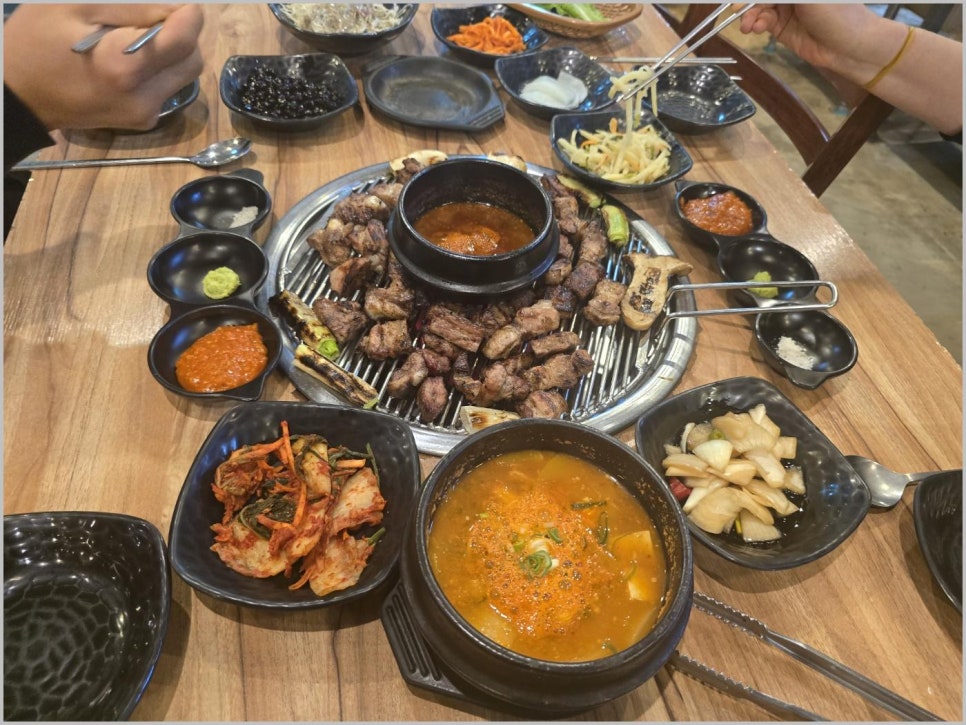 덕수아이흑돼지 이미지