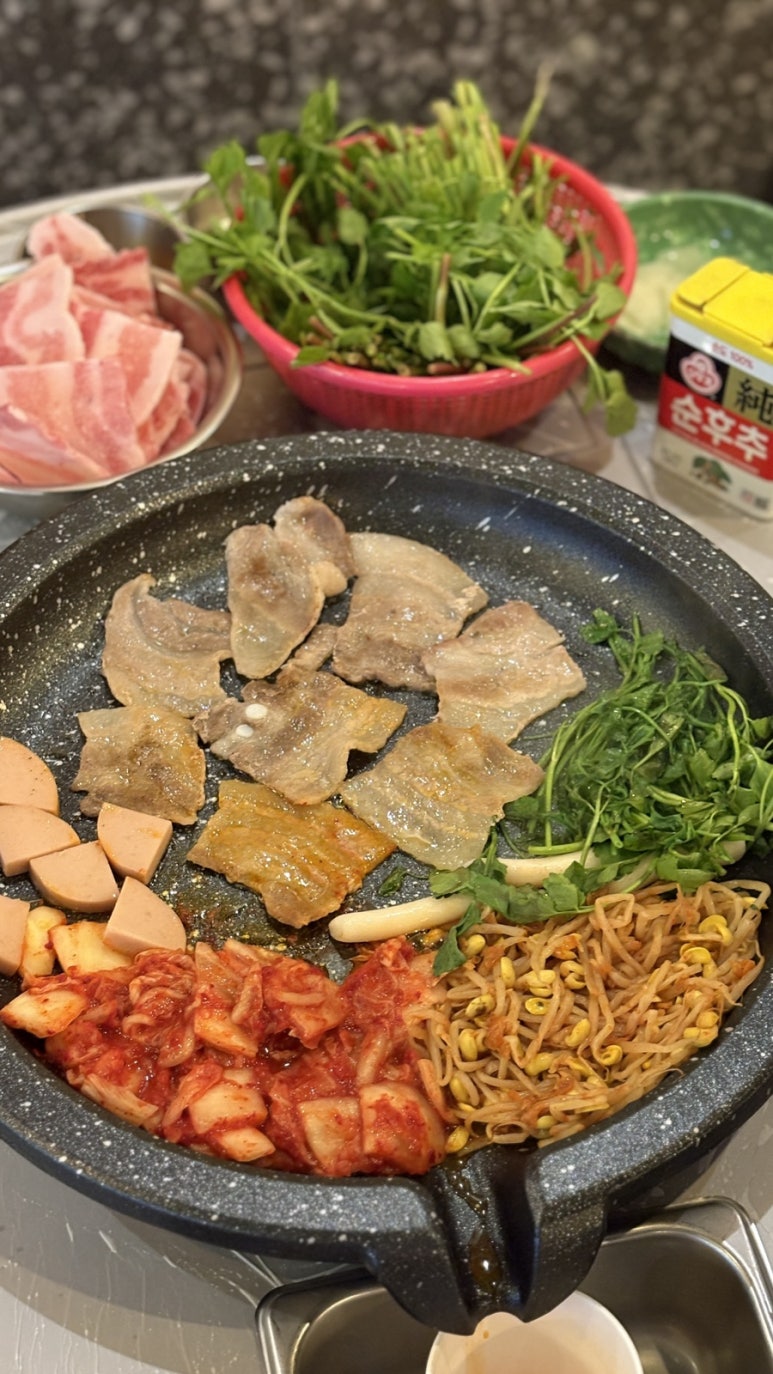 목이네 냉삼집 이미지