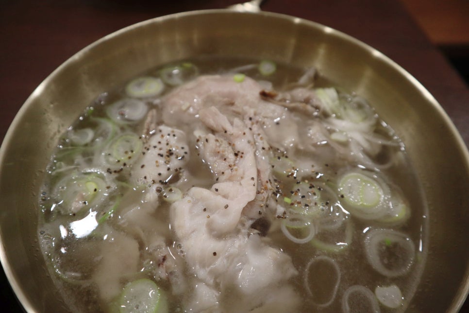 명동능이백숙 이미지