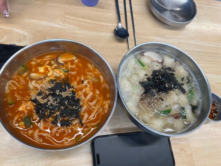 이층칼국수 이미지