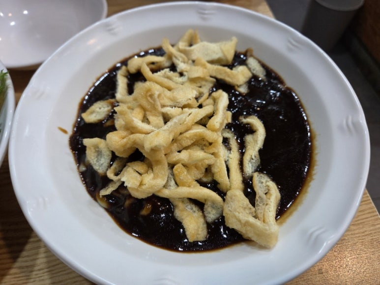 맛짜우우동짜장 이미지