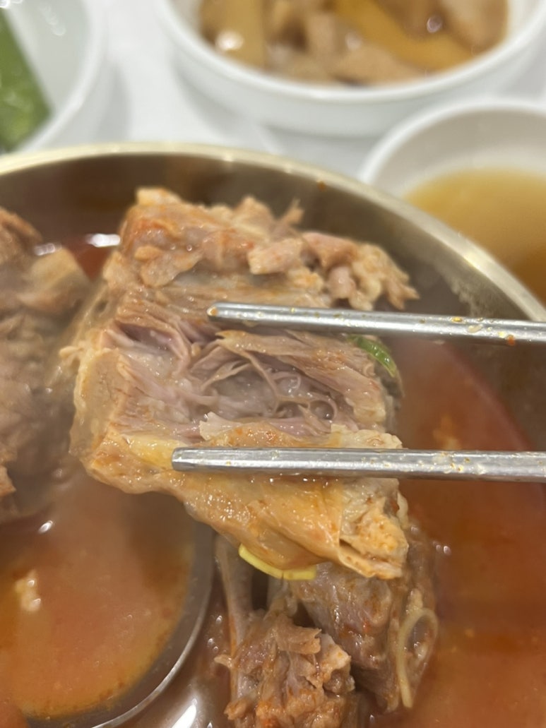 꽃돼지감자탕 이미지