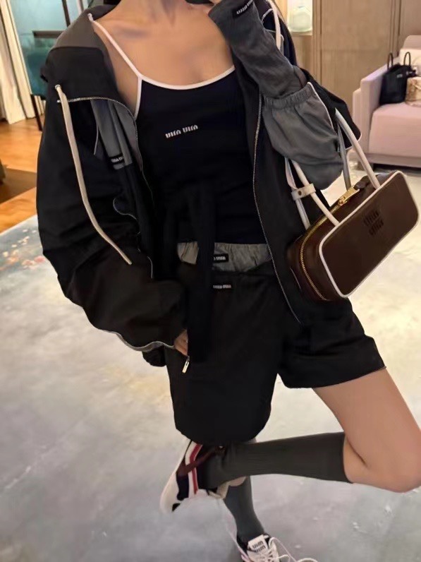 뮤뮤 이미지