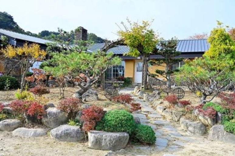 돼지밥상 이미지